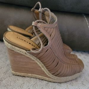 Lucky Brand "Lacey" Taupe Wedges size 8